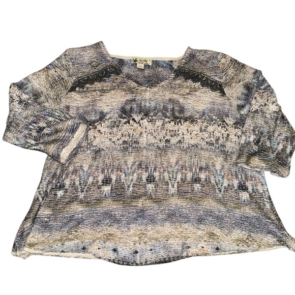 Unique Light-wear Sweater - Picture 1 of 3